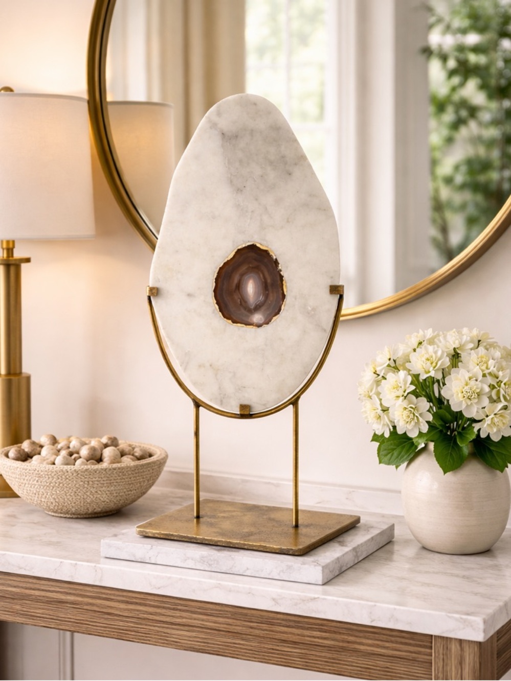 NWT Pier 1 Modern White Marble Agate Slice Decorative Accent with Gold Stand